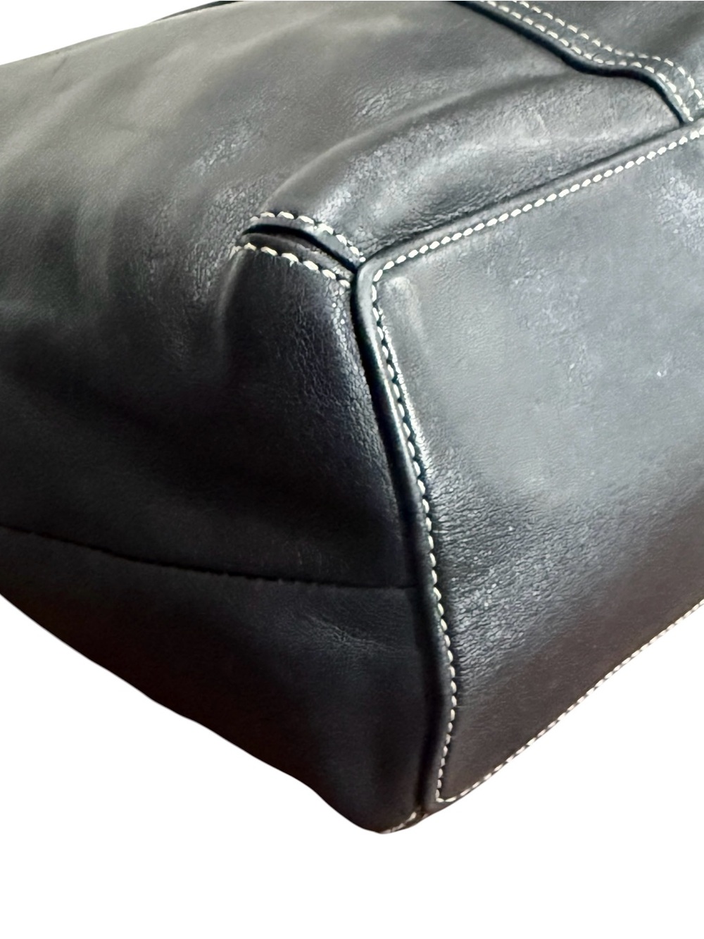 Authentic Coach Hampton Classic Black Leather Bag with Contrast Stitching! - Picture 6 of 12